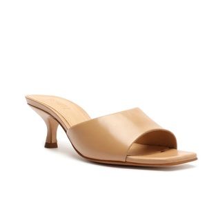 Schutz Dethalia Leather Kitten Heel Square Toe Sandal In Honey Beige size 7.5
